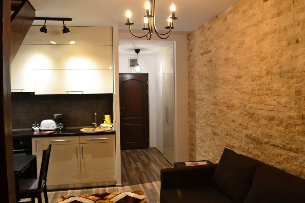 Apartment Golden Rose 1
